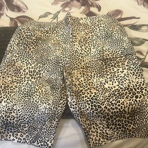Jungle Slim Shorts - So slimming Brigitte. Black/Tan- Brand new with tags